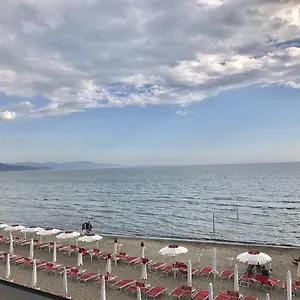 Eden Beach By Mario , Follonica Italia